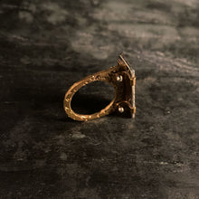 Load image into Gallery viewer, Plaza Ring